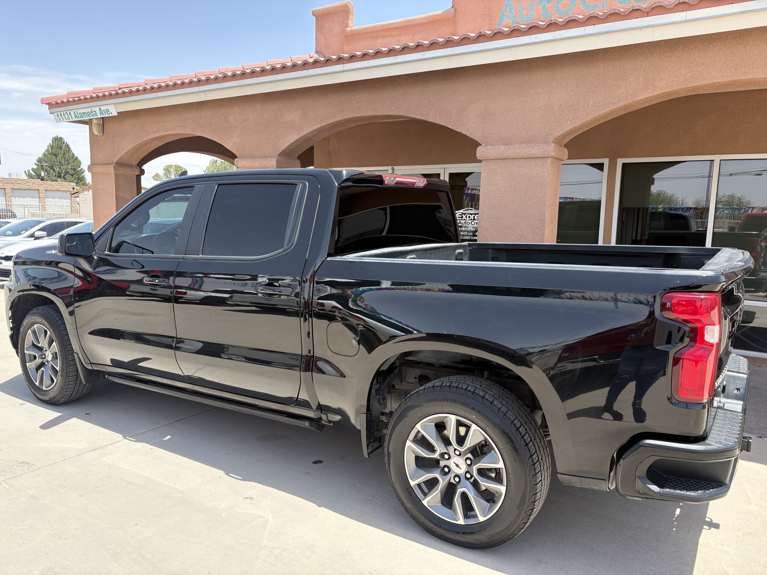 chevrolet silverado 1500 2021 1GCPWDEK2MZ177438 image chevrolet silverado 1500 2021 1GCPWDEK2MZ177438 image